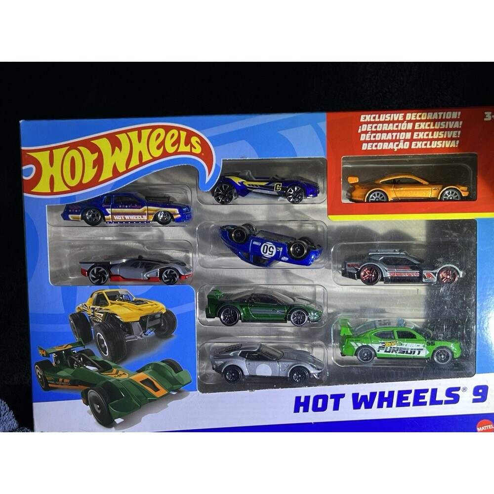 Hot Wheels ERROR - 9-Piece, with upside down Porsche.